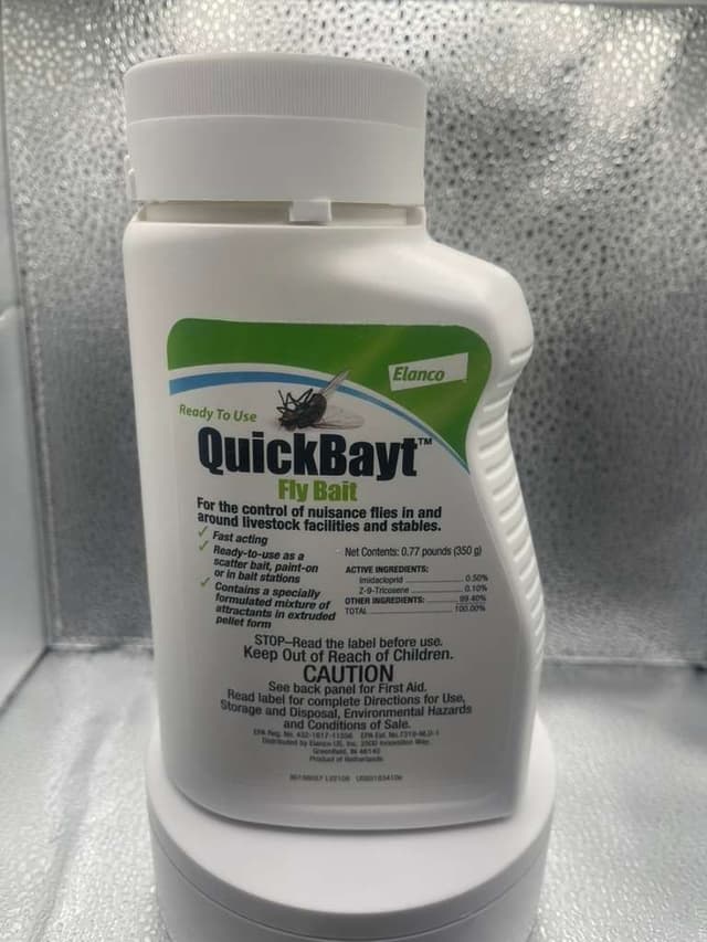 QuickBayt Fly Bait 0.77 lb
